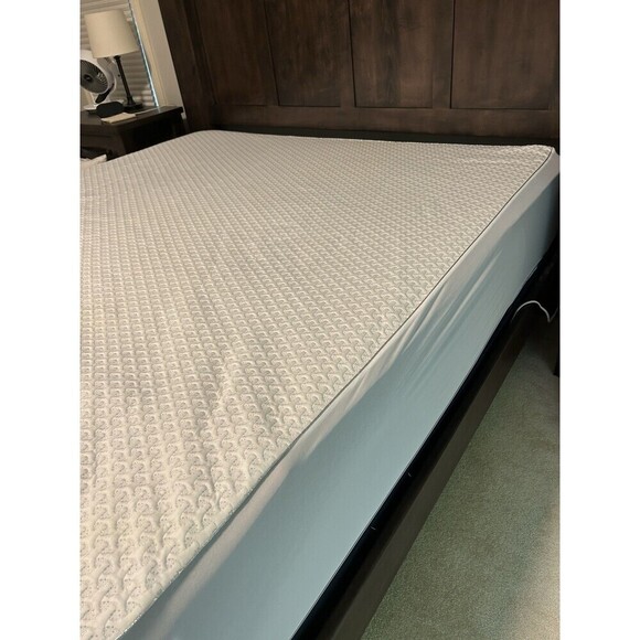 Bedgear Dri-tec Technology Moisture Wicking Mattress Protector (KING) - Picture 7 of 10